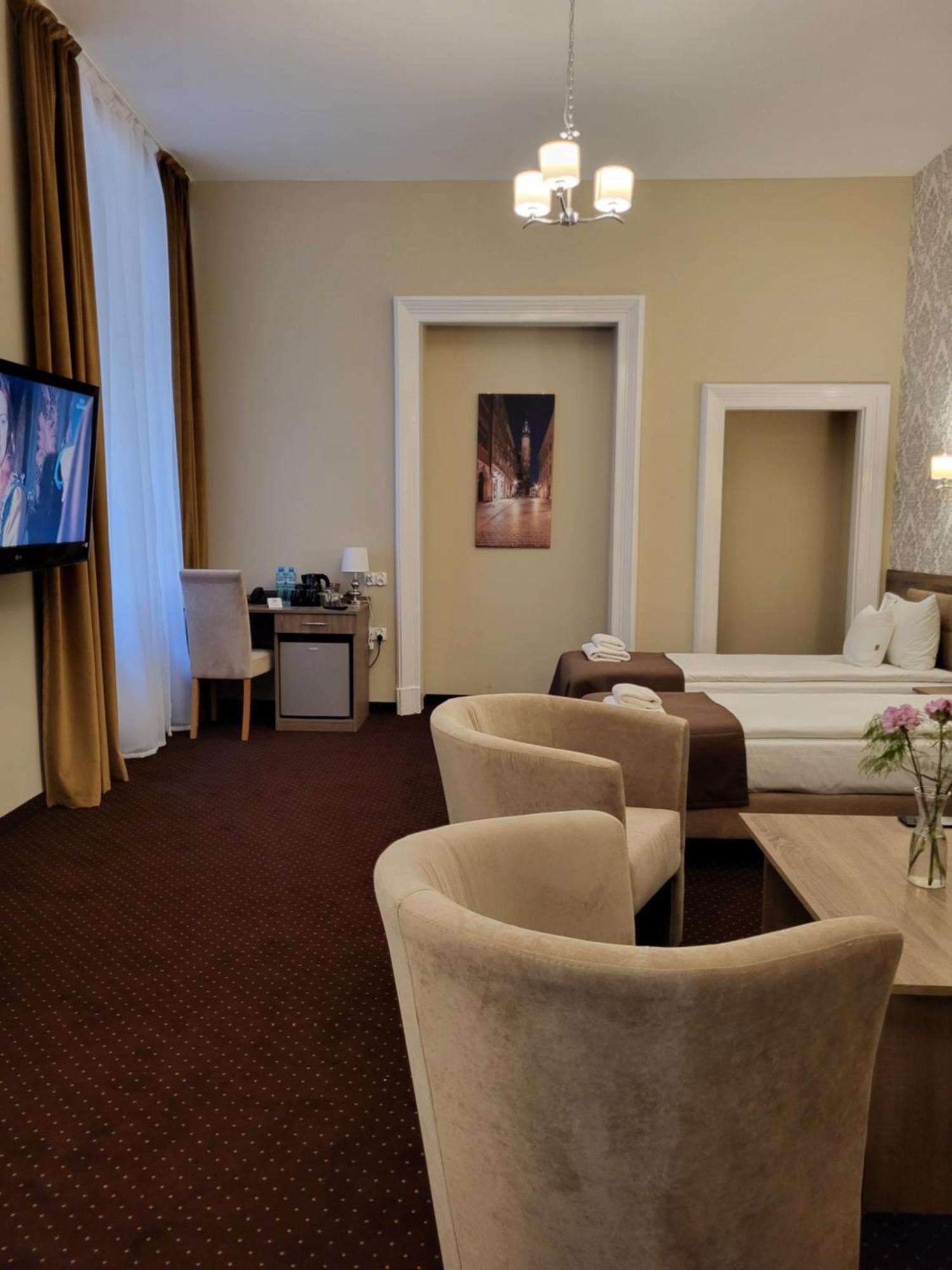 Hotel Maximum 3*